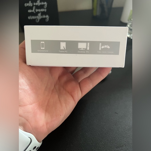 Bluetooth Laser Projection Keyboard - Picture 5 of 7